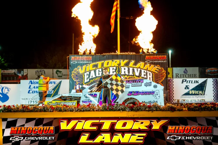 Waldvogel fends off Yarie, Cops in sport mod feature at Eagle River
